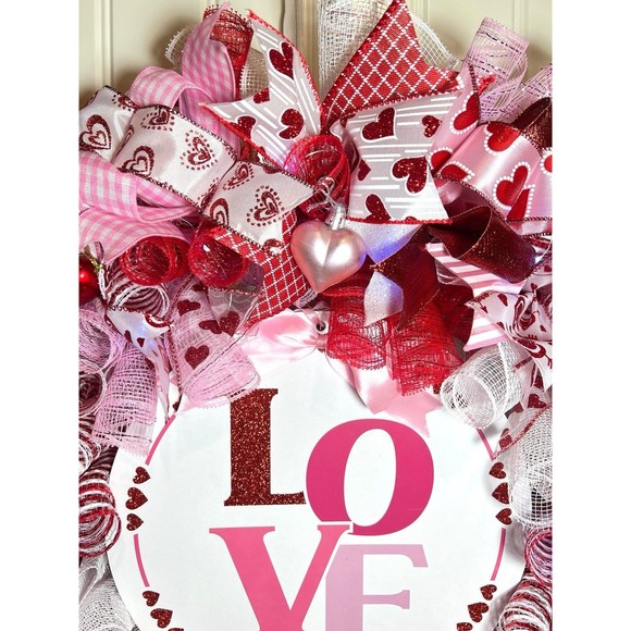 XL Handmade Valentine’s LOVE Ribbon Prelit Wreath 26 ins LED XLW4 - Picture 5 of 11